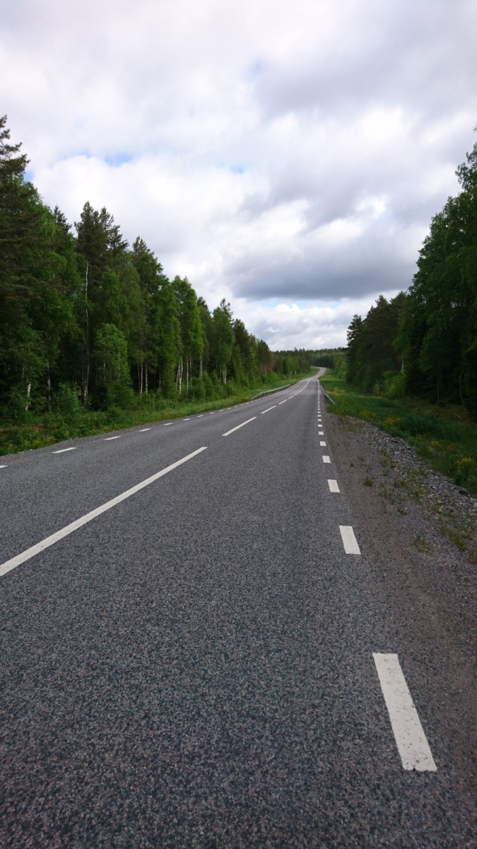 Nordkap Tag 35 – in the middle of the road